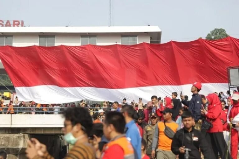 Mayoritas Pemuda Indonesia Bangga Beridentitas sebagai WNI, Survei Tunjukkan Nasionalisme Tetap Kuat