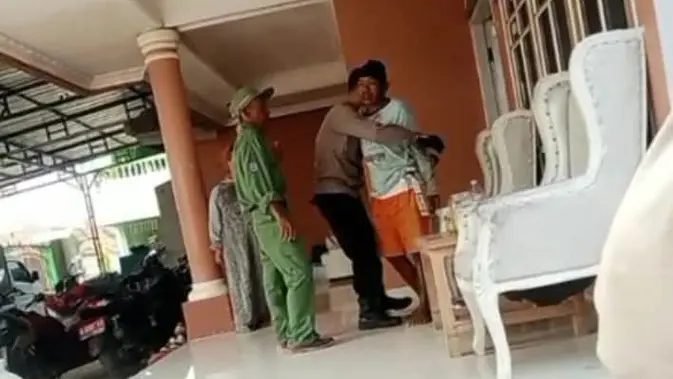 Seorang Ayah Lansia Tewas Dibacok Anak Kandung di Kebun Brebes